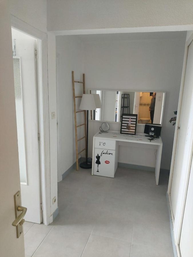 Naturiste Cap D'agde Heliopolis F 71